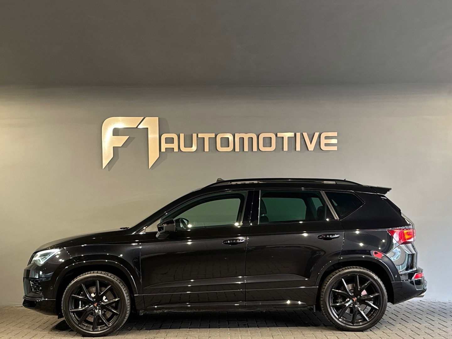 CUPRA Ateca 2.0 TSI 4DRIVE Pano|Beats|Keyl|360c|Trekhaak|VOL