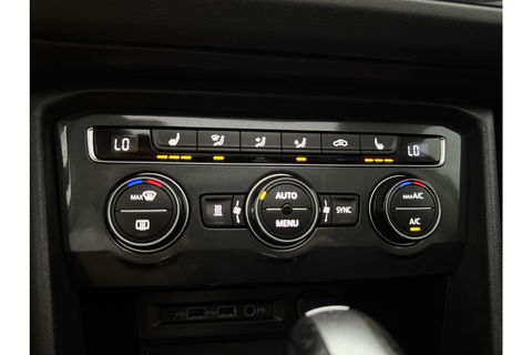 Volkswagen Tiguan 1.5 TSI ACT 150PK R-Line Black Style Pano Sfeer LED Camera Carplay Head-up Virtual Dynaudio Clima Cruise Navi PDC 20''LMV