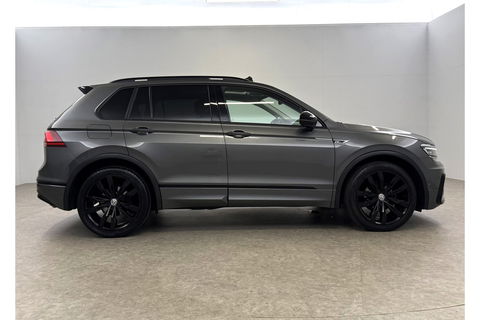 Volkswagen Tiguan 1.5 TSI ACT 150PK R-Line Black Style Pano Sfeer LED Camera Carplay Head-up Virtual Dynaudio Clima Cruise Navi PDC 20''LMV