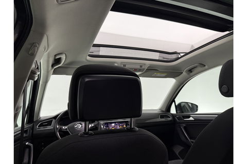 Volkswagen Tiguan 1.5 TSI ACT 150PK R-Line Black Style Pano Sfeer LED Camera Carplay Head-up Virtual Dynaudio Clima Cruise Navi PDC 20''LMV
