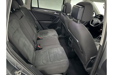 Volkswagen Tiguan 1.5 TSI ACT 150PK R-Line Black Style Pano Sfeer LED Camera Carplay Head-up Virtual Dynaudio Clima Cruise Navi PDC 20''LMV