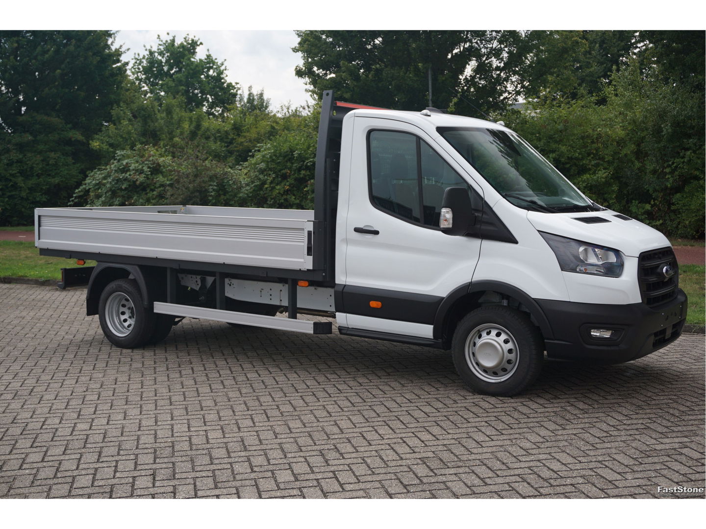 Ford Transit 350L Open laadbak 170PK Dubbellucht L3 Airco, Camera, 3.5T, 230V Omv. Trekhaak! NR. 411