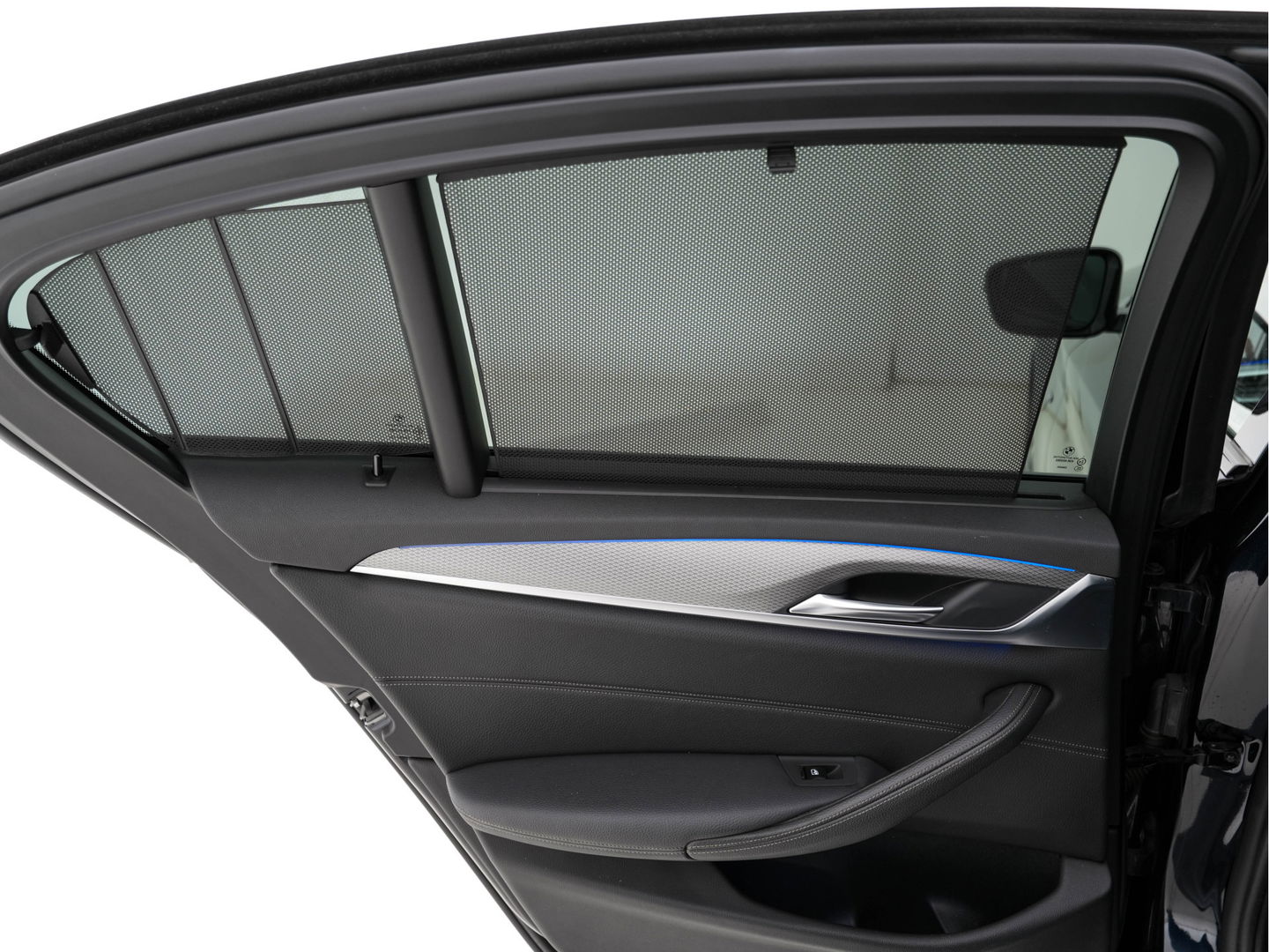 BMW 5 Serie 520d xDrive M-Sport-Pack High Executive Aut. *PANO | LUXURY-LEATHER | FULL-LED | HEAD-UP | DIGI-COCKPIT | NAVI-FULLMAP | TOP-VIEW | MEMORY-PACK | ECC | AMBIENT-LIGHT | PDC | CRUISE | SHIFT-PADDLES | TOWBAR  | 20''ALU*