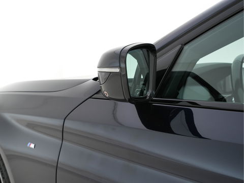 BMW 5 Serie 520d xDrive M-Sport-Pack High Executive Aut. *PANO | LUXURY-LEATHER | FULL-LED | HEAD-UP | DIGI-COCKPIT | NAVI-FULLMAP | TOP-VIEW | MEMORY-PACK | ECC | AMBIENT-LIGHT | PDC | CRUISE | SHIFT-PADDLES | TOWBAR  | 20''ALU*