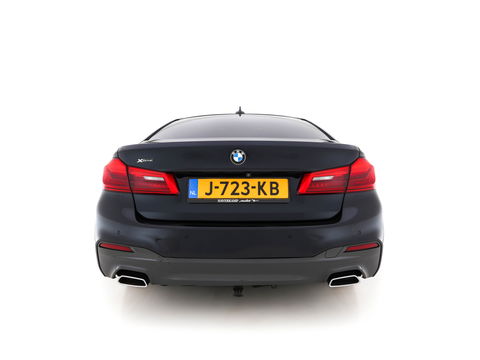 BMW 5 Serie 520d xDrive M-Sport-Pack High Executive Aut. *PANO | LUXURY-LEATHER | FULL-LED | HEAD-UP | DIGI-COCKPIT | NAVI-FULLMAP | TOP-VIEW | MEMORY-PACK | ECC | AMBIENT-LIGHT | PDC | CRUISE | SHIFT-PADDLES | TOWBAR  | 20''ALU*