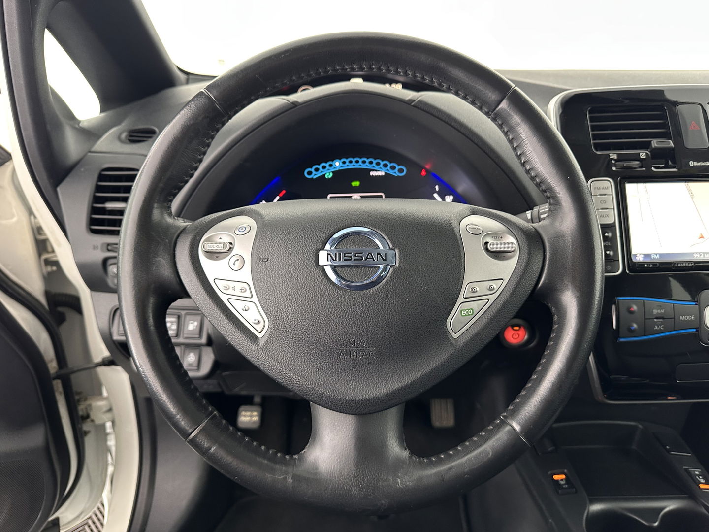 Nissan Leaf Tekna 24 kWh Aut. *LUXURY-LEATHER | FULL-LED | BOSE-SURROUND | TOP-VIEW | KEYLESS | NAVI-FULLMAP | ECC | HEATED-COMFORT-SEATS | CAMERA | DIGI-COCKPIT | 17"ALU*