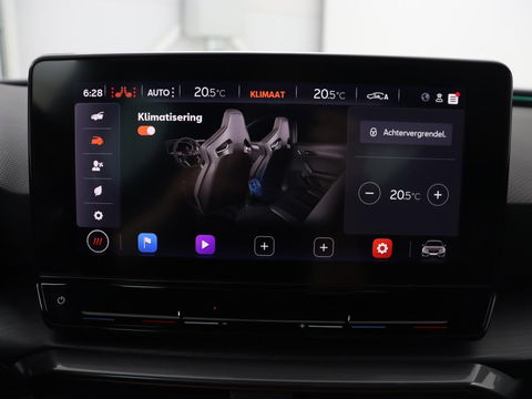 CUPRA Leon 1.4 e-Hybrid VZ | 245pk | Stoel & stuurverwarming | Camera | Sfeerverlichting | Park Assist | Keyless | Navigatie | Full LED | Sportstoelen | PHEV