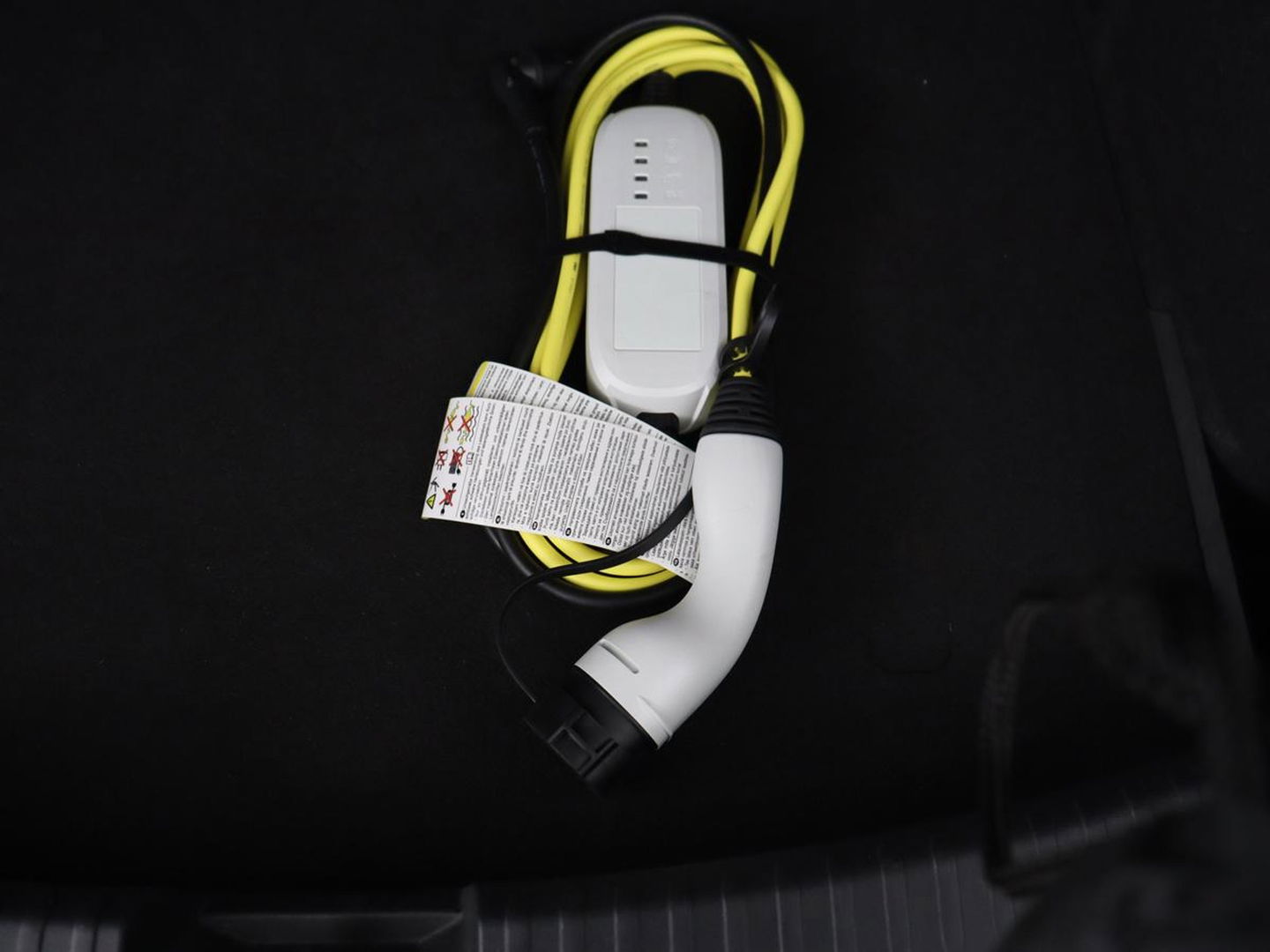 CUPRA Leon 1.4 e-Hybrid VZ | 245pk | Stoel & stuurverwarming | Camera | Sfeerverlichting | Park Assist | Keyless | Navigatie | Full LED | Sportstoelen | PHEV