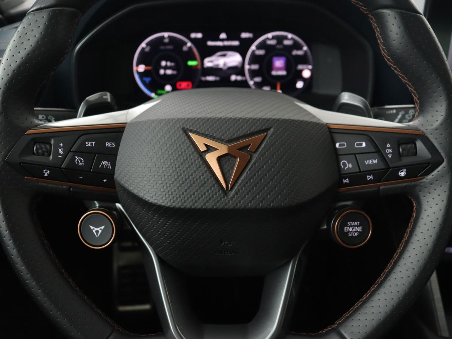 CUPRA Leon 1.4 e-Hybrid VZ | 245pk | Leder | Stoel & stuurverwarming | Adaptive cruise | Memory | Camera | Sfeerverlichting | Keyless | Full LED | PHEV