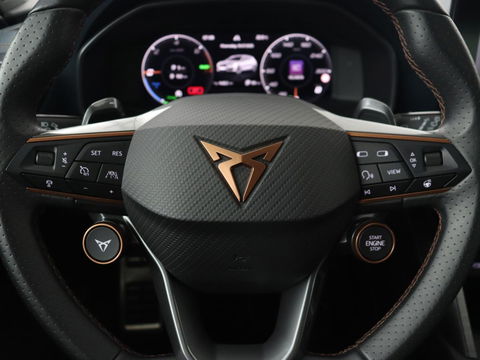 CUPRA Leon 1.4 e-Hybrid VZ | 245pk | Leder | Stoel & stuurverwarming | Adaptive cruise | Memory | Camera | Sfeerverlichting | Keyless | Full LED | PHEV