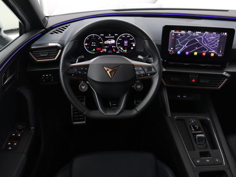 CUPRA Leon 1.4 e-Hybrid VZ | 245pk | Leder | Stoel & stuurverwarming | Adaptive cruise | Memory | Camera | Sfeerverlichting | Keyless | Full LED | PHEV