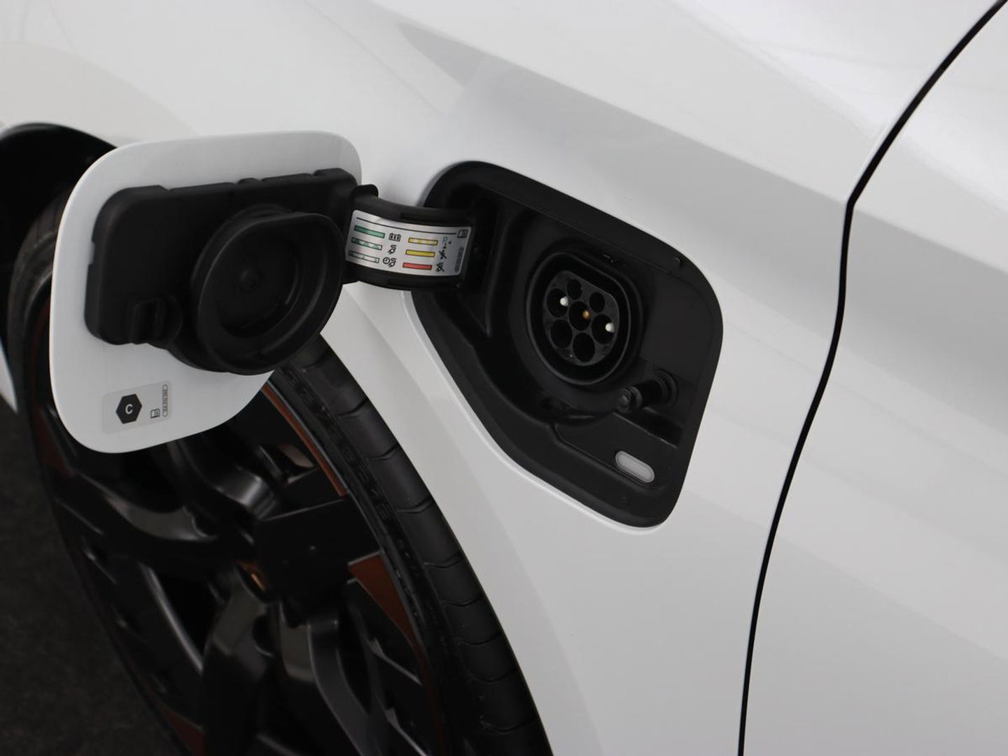 CUPRA Leon 1.4 e-Hybrid VZ | 245pk | Leder | Stoel & stuurverwarming | Adaptive cruise | Memory | Camera | Sfeerverlichting | Keyless | Full LED | PHEV