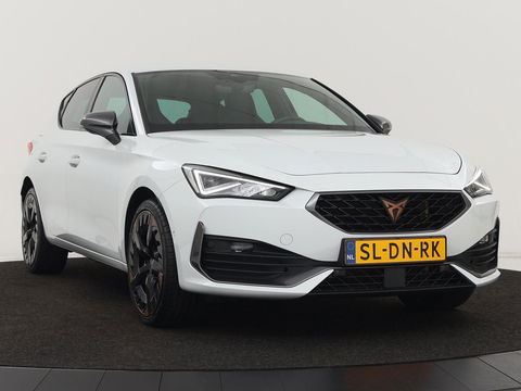 CUPRA Leon 1.4 e-Hybrid VZ | 245pk | Leder | Stoel & stuurverwarming | Adaptive cruise | Memory | Camera | Sfeerverlichting | Keyless | Full LED | PHEV