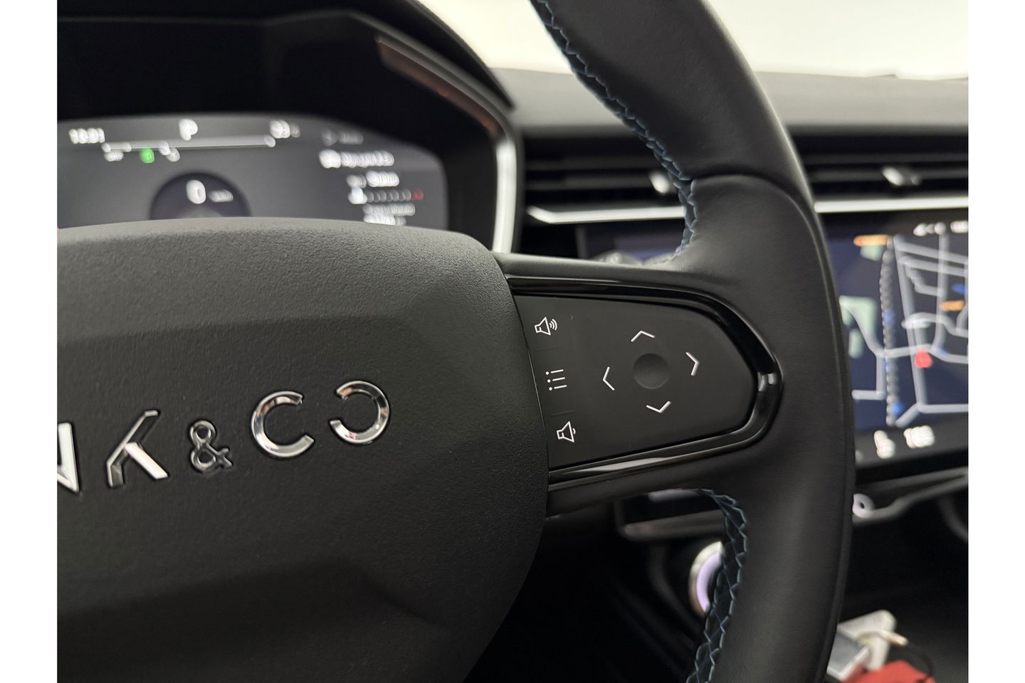 Lynk Co 01 1.5 262PK 360Camera Memory ACC Pano LED Sfeer Virtual Carplay Clima Navi PDC 20"LMV