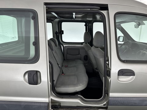 Renault Kangoo 1.6-16V Privilège *AIRCO | COMFORT-SEATS | TOWBAR | CRUISE | CAMERA | RADIO*