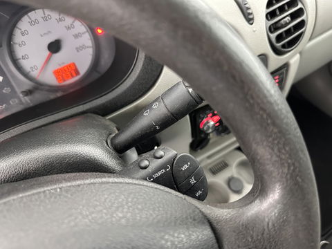 Renault Kangoo 1.6-16V Privilège *AIRCO | COMFORT-SEATS | TOWBAR | CRUISE | CAMERA | RADIO*