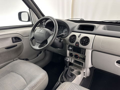 Renault Kangoo 1.6-16V Privilège *AIRCO | COMFORT-SEATS | TOWBAR | CRUISE | CAMERA | RADIO*