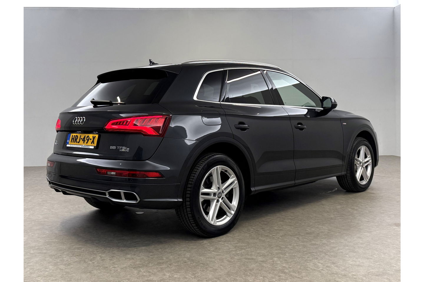 Audi Q5 55 TFSI e Quattro S-line 327PK Camera LED Virtual ACC Clima Navi 20"LMV PDC
