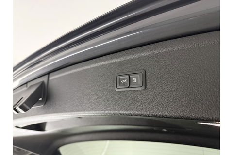 Audi Q5 55 TFSI e Quattro S-line 327PK Camera LED Virtual ACC Clima Navi 20"LMV PDC