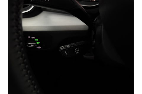 Audi Q5 55 TFSI e Quattro S-line 327PK Camera LED Virtual ACC Clima Navi 20"LMV PDC