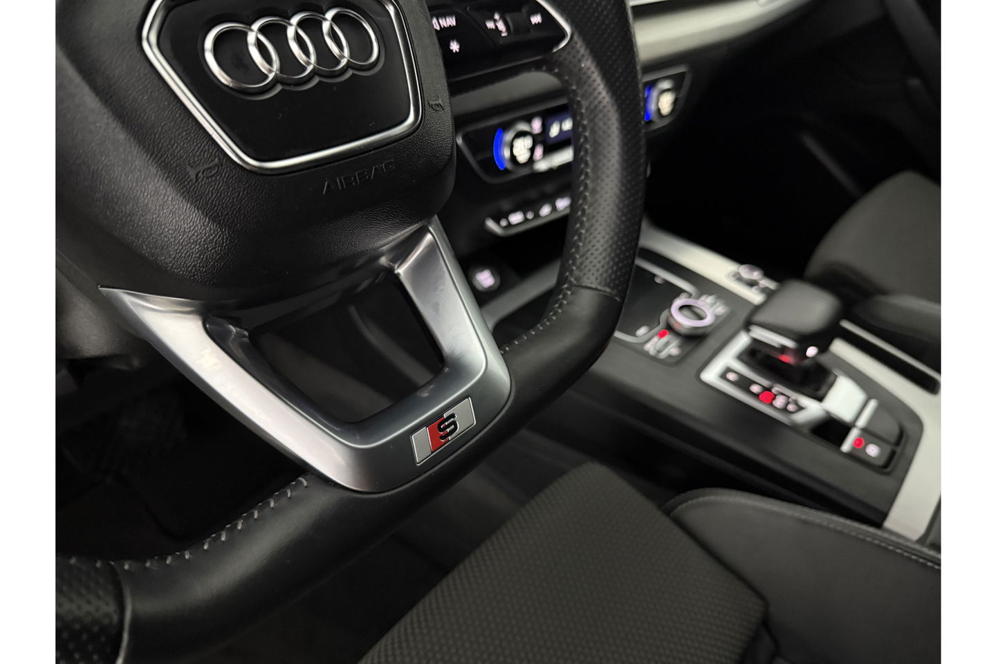 Audi Q5 55 TFSI e Quattro S-line 327PK Camera LED Virtual ACC Clima Navi 20"LMV PDC