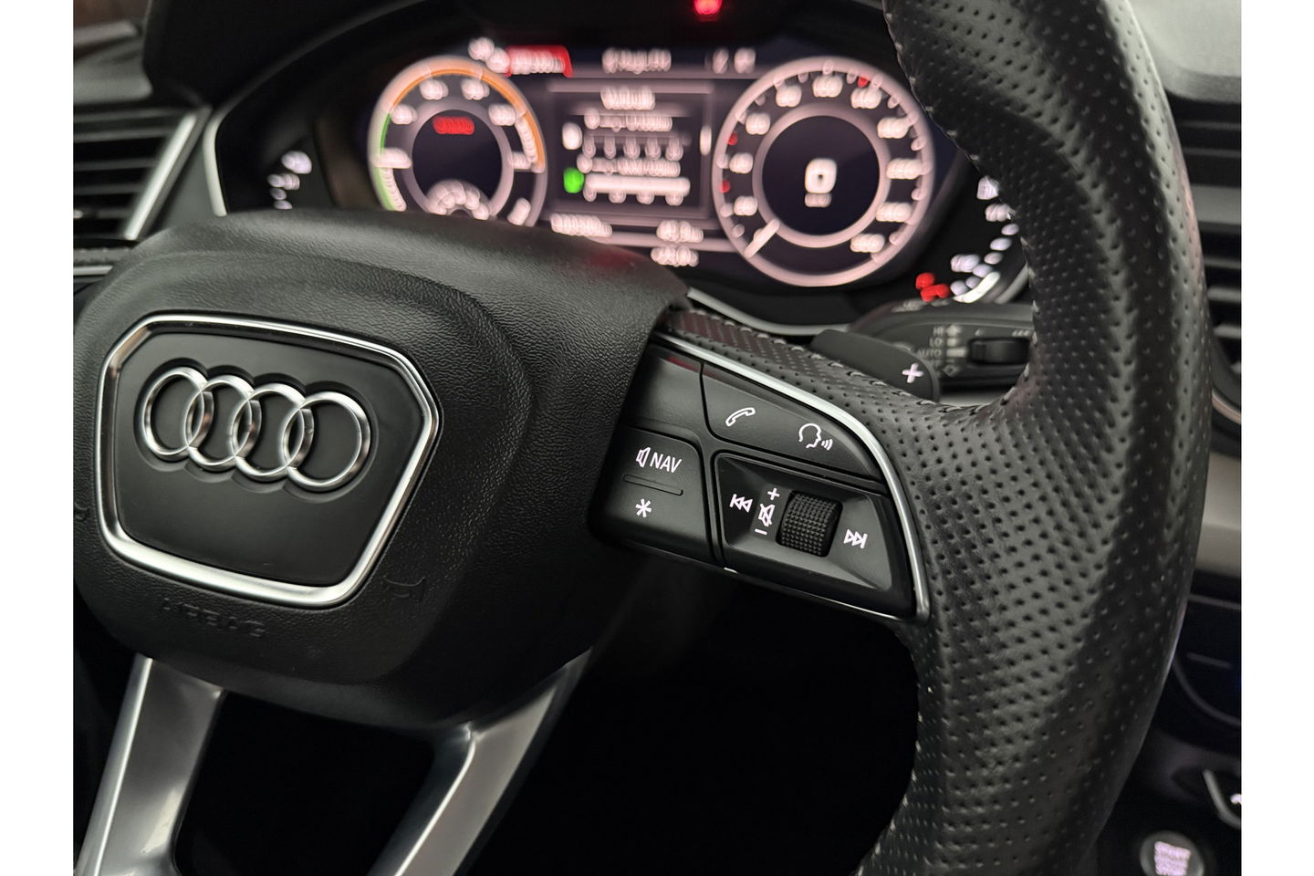 Audi Q5 55 TFSI e Quattro S-line 327PK Camera LED Virtual ACC Clima Navi 20"LMV PDC