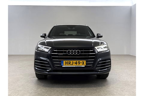 Audi Q5 55 TFSI e Quattro S-line 327PK Camera LED Virtual ACC Clima Navi 20"LMV PDC