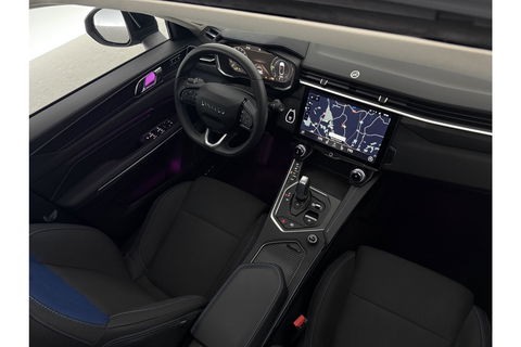 Lynk Co 01 1.5 | UNIEK Matte Grijs | 262PK Pano LED Sfeer 360Camera Memory ACC Virtual Carplay Clima Navi 20"LMV