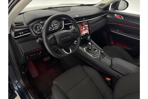 Lynk Co 01 1.5 | UNIEK Matte Grijs | 262PK Pano LED Sfeer 360Camera Memory ACC Virtual Carplay Clima Navi 20"LMV