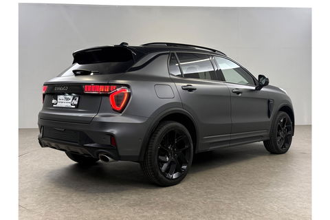 Lynk Co 01 1.5 | UNIEK Matte Grijs | 262PK Pano LED Sfeer 360Camera Memory ACC Virtual Carplay Clima Navi 20"LMV