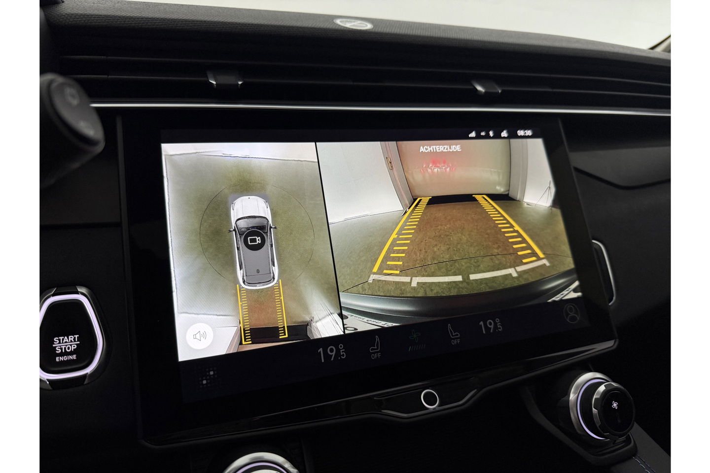 Lynk Co 01 1.5 | UNIEK Matte Grijs | 262PK Pano LED Sfeer 360Camera Memory ACC Virtual Carplay Clima Navi 20"LMV