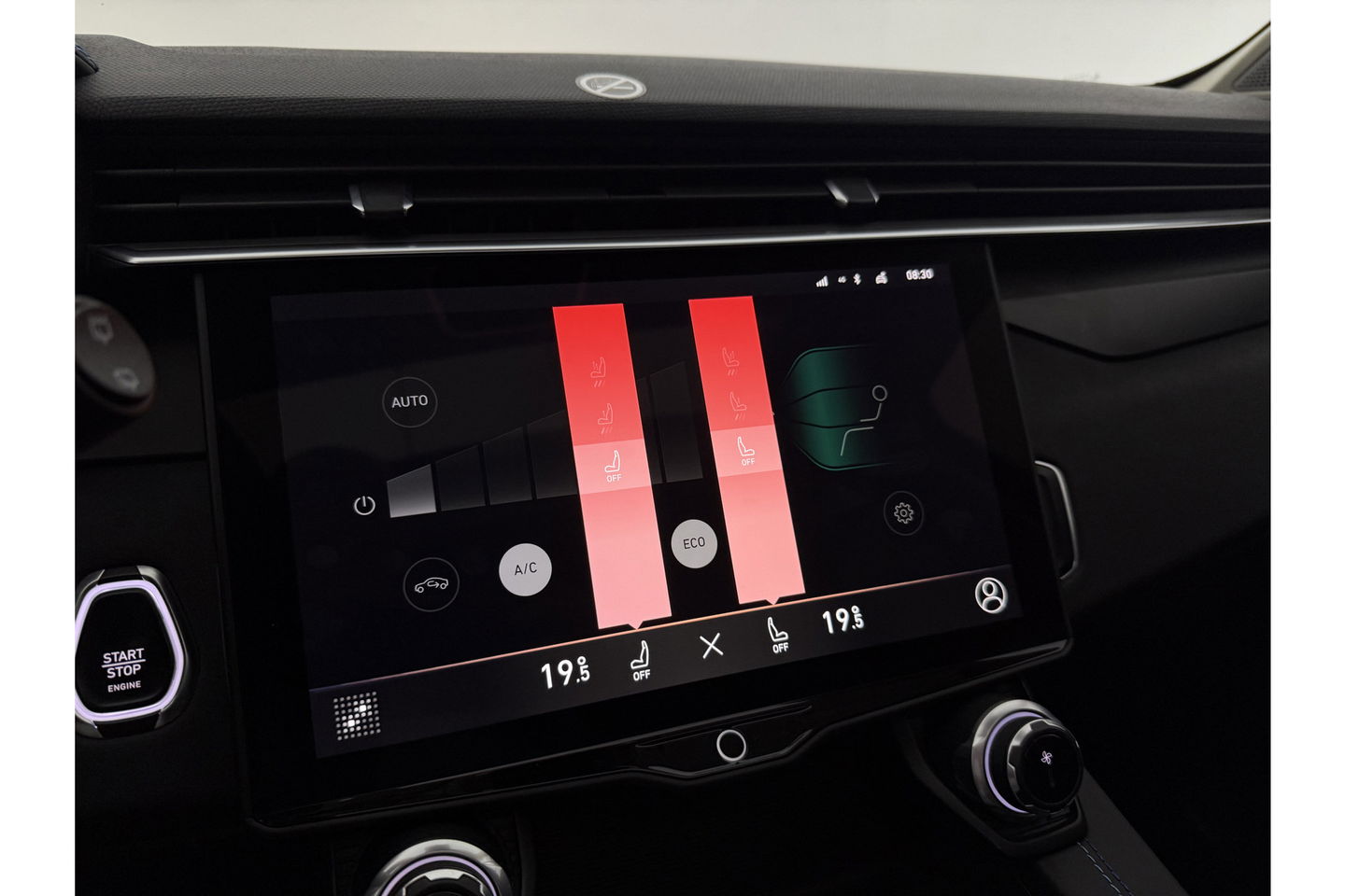 Lynk Co 01 1.5 | UNIEK Matte Grijs | 262PK Pano LED Sfeer 360Camera Memory ACC Virtual Carplay Clima Navi 20"LMV