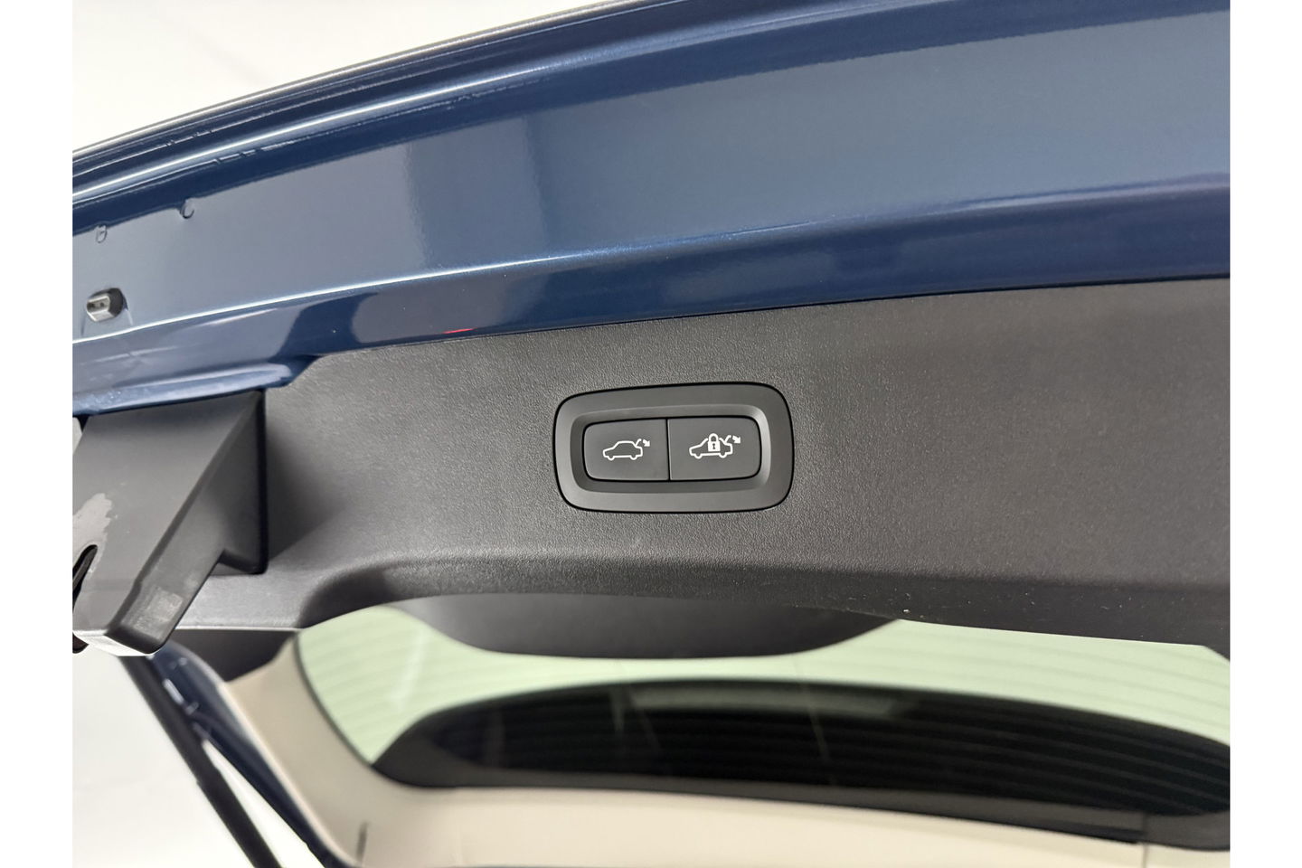Lynk Co 01 1.5 | UNIEK Matte Grijs | 262PK Pano LED Sfeer 360Camera Memory ACC Virtual Carplay Clima Navi 20"LMV