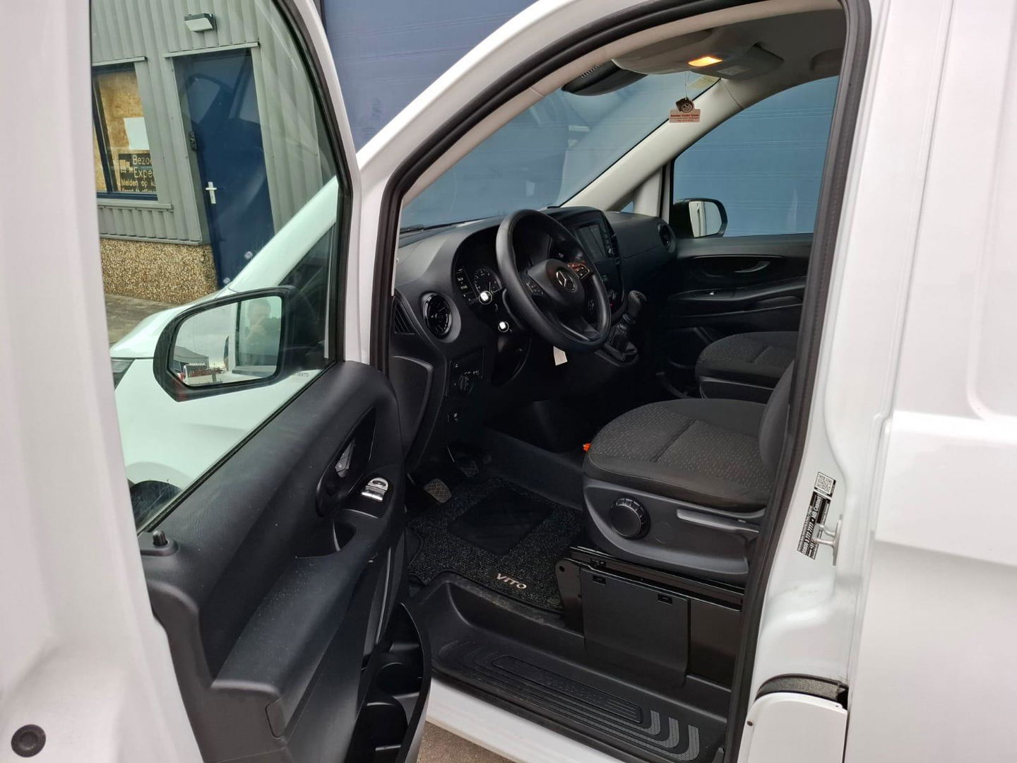 Mercedes-Benz Vito 116 CDI Lang AIRCO / CRUISE CONTROLE / NAVI / L2H1