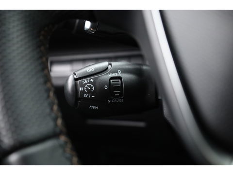 Peugeot 5008 1.2 PureTech GT-Line 7pers. | Pano | Trekhaak | Camera | Dodehoek | Apple CarPlay & Android Auto |