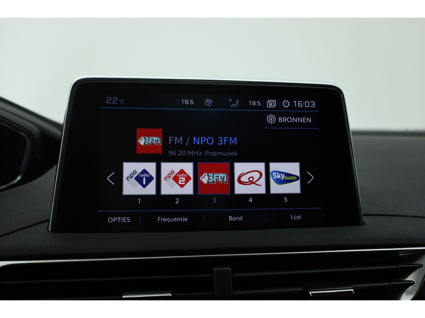 Peugeot 5008 1.2 PureTech GT-Line 7pers. | Pano | Trekhaak | Camera | Dodehoek | Apple CarPlay & Android Auto |