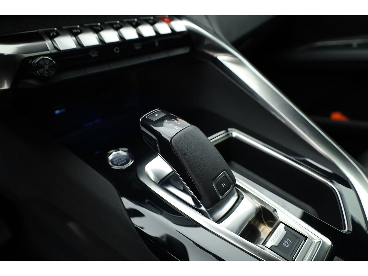 Peugeot 5008 1.2 PureTech GT-Line 7pers. | Pano | Trekhaak | Camera | Dodehoek | Apple CarPlay & Android Auto |