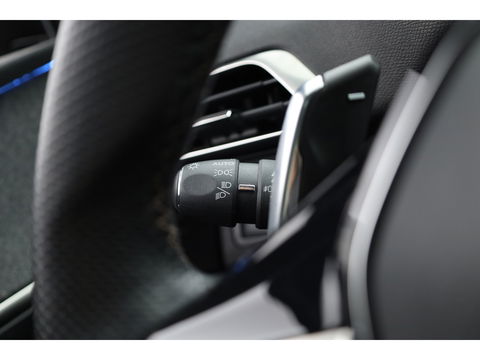 Peugeot 5008 1.2 PureTech GT-Line 7pers. | Pano | Trekhaak | Camera | Dodehoek | Apple CarPlay & Android Auto |