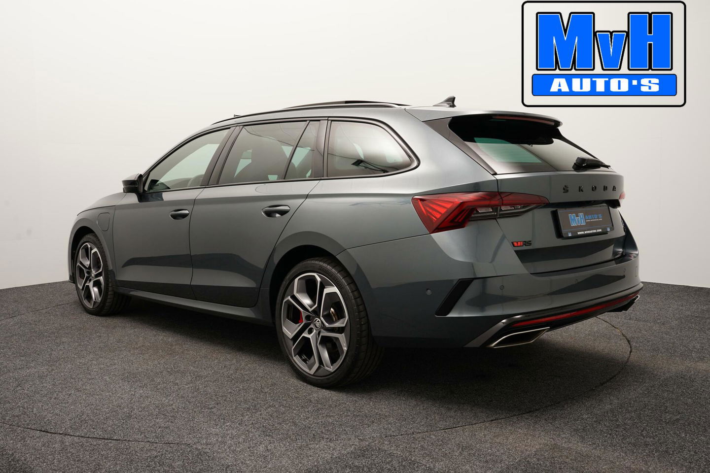 Škoda Octavia Combi 1.4 TSI RS iV PHEV Business 245PK|RS SEATS|PANO