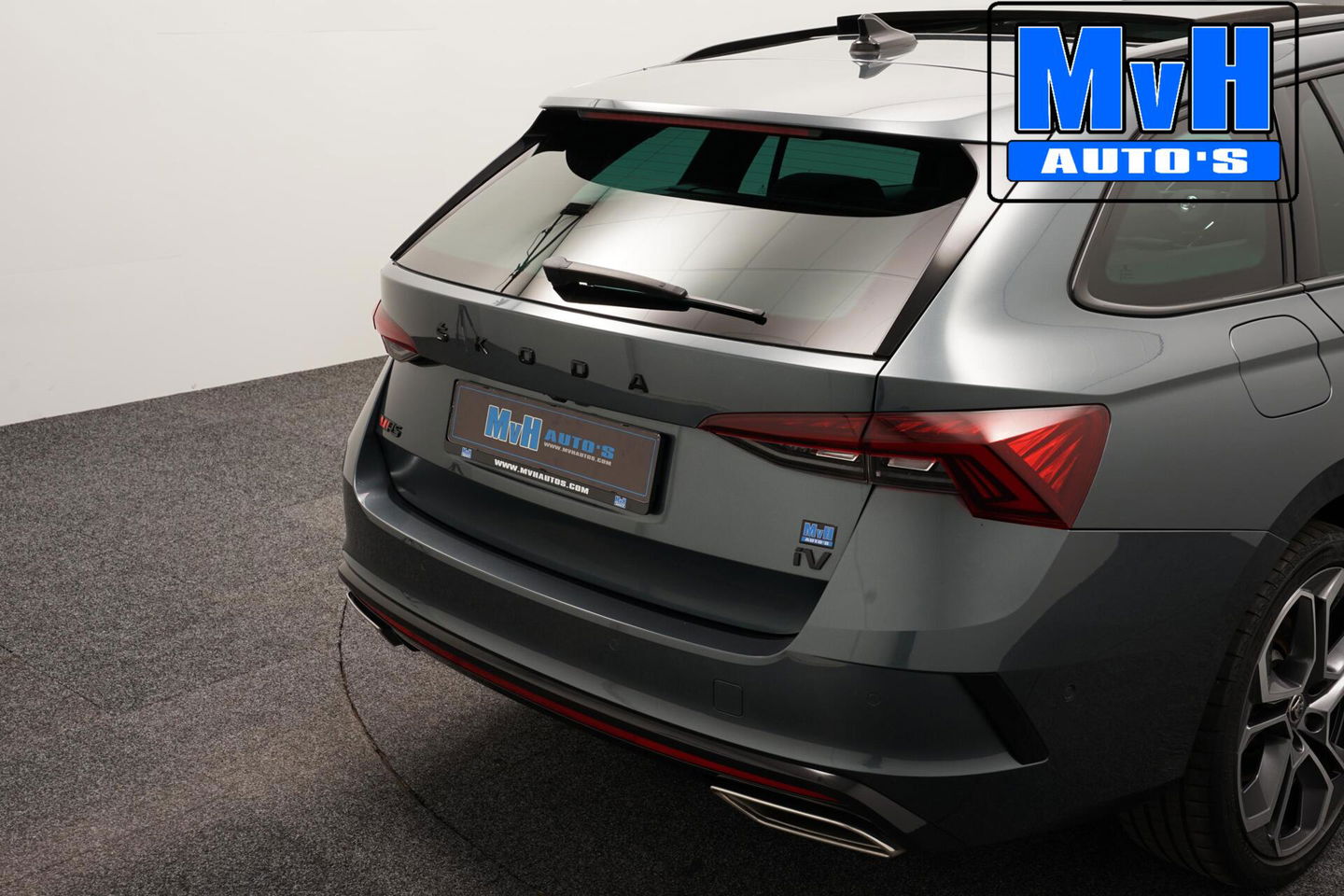 Škoda Octavia Combi 1.4 TSI RS iV PHEV Business 245PK|RS SEATS|PANO