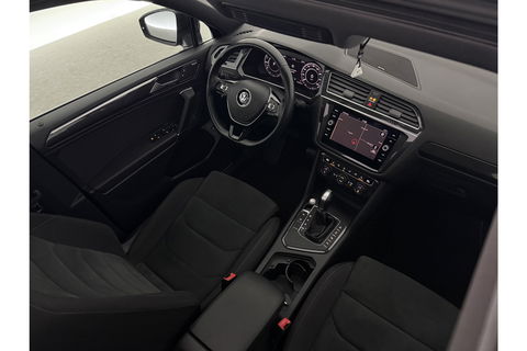 Volkswagen Tiguan Allspace 1.4 TSI R-line DSG Pano LED Dynaudio Camera Carplay ACC Clima Trekhaak Virtual Navi PDC 19"LMV