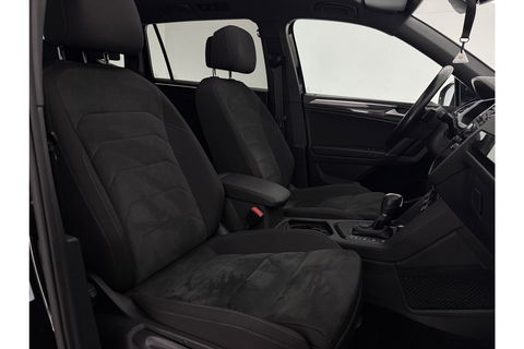 Volkswagen Tiguan Allspace 1.4 TSI R-line DSG Pano LED Dynaudio Camera Carplay ACC Clima Trekhaak Virtual Navi PDC 19"LMV