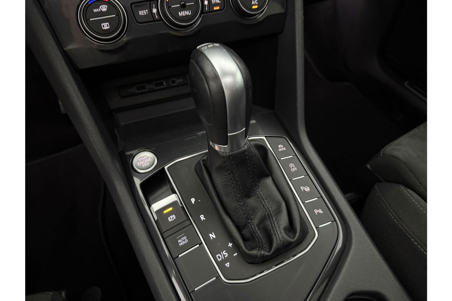 Volkswagen Tiguan Allspace 1.4 TSI R-line DSG Pano LED Dynaudio Camera Carplay ACC Clima Trekhaak Virtual Navi PDC 19"LMV