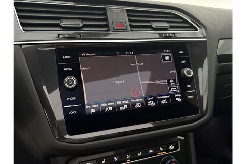 Volkswagen Tiguan Allspace 1.4 TSI R-line DSG Pano LED Dynaudio Camera Carplay ACC Clima Trekhaak Virtual Navi PDC 19"LMV