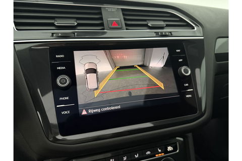 Volkswagen Tiguan Allspace 1.4 TSI R-line DSG Pano LED Dynaudio Camera Carplay ACC Clima Trekhaak Virtual Navi PDC 19"LMV