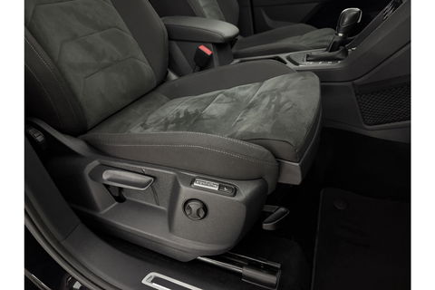 Volkswagen Tiguan Allspace 1.4 TSI R-line DSG Pano LED Dynaudio Camera Carplay ACC Clima Trekhaak Virtual Navi PDC 19"LMV