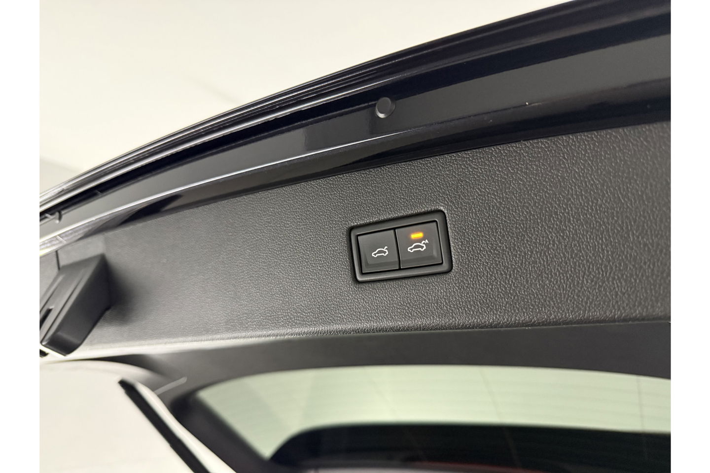 Volkswagen Tiguan Allspace 1.4 TSI R-line DSG Pano LED Dynaudio Camera Carplay ACC Clima Trekhaak Virtual Navi PDC 19"LMV