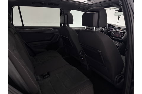 Volkswagen Tiguan Allspace 1.4 TSI R-line DSG Pano LED Dynaudio Camera Carplay ACC Clima Trekhaak Virtual Navi PDC 19"LMV