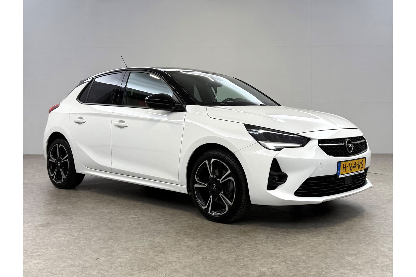 Opel Corsa 1.2 GS Line Clima Cruise Carplay LED Navigatie PDC 17"LMV