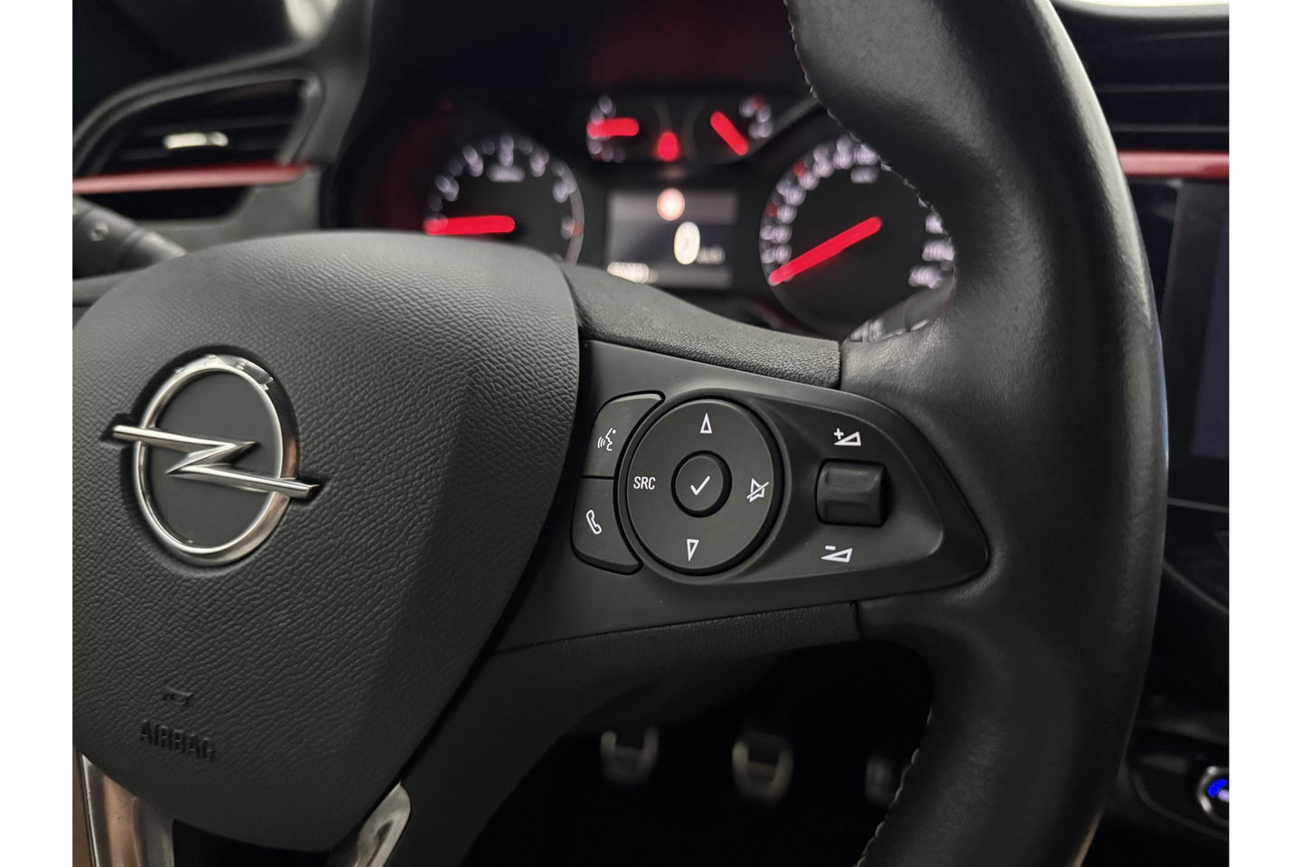Opel Corsa 1.2 GS Line Clima Cruise Carplay LED Navigatie PDC 17"LMV
